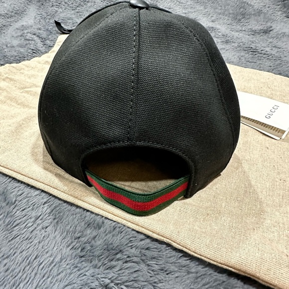 Gucci Interlocking GG Baseball Cap - Picture 7 of 9